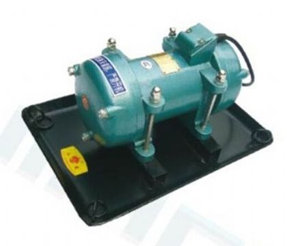 点击查看详细信息<br>标题： ZW7/10附着式振动器 阅读次数：1821