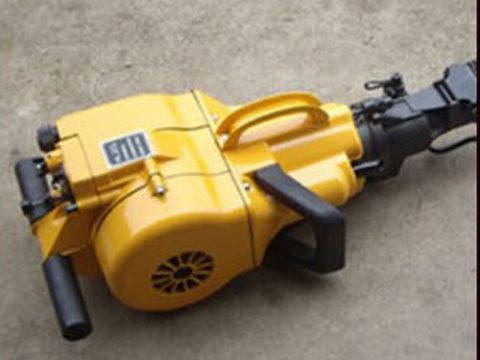点击查看详细信息<br>标题：凿岩机 阅读次数：1974
